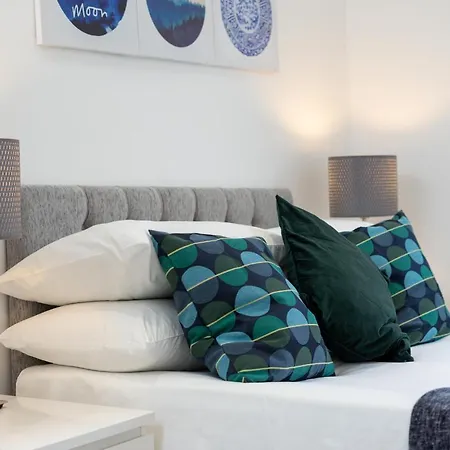 Skyline Serviced Apartments - Beckett London Exterior photo